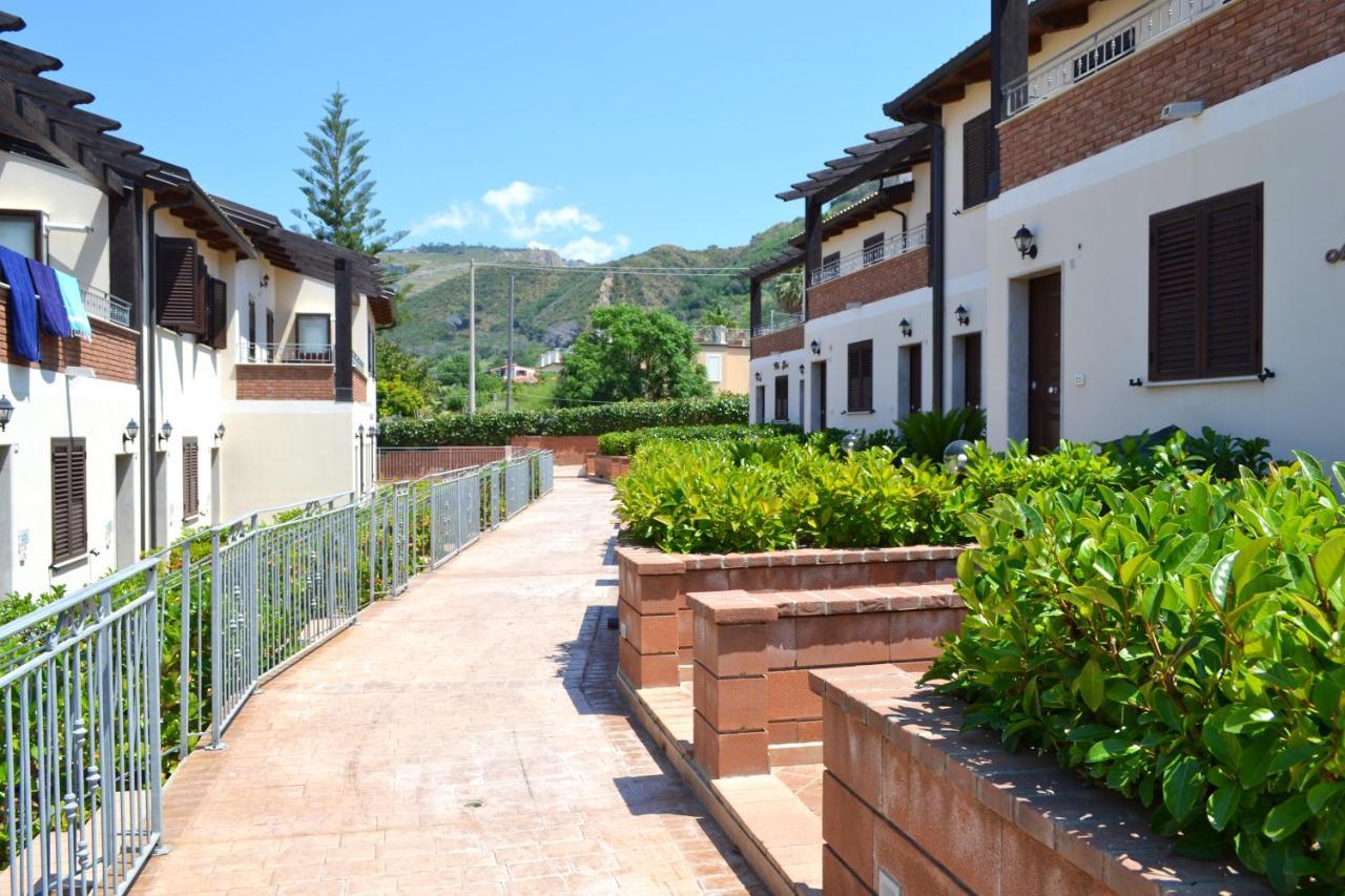 Le Case Del Carmine Con Giardino E Parcheggio A Tropea Eksteriør billede