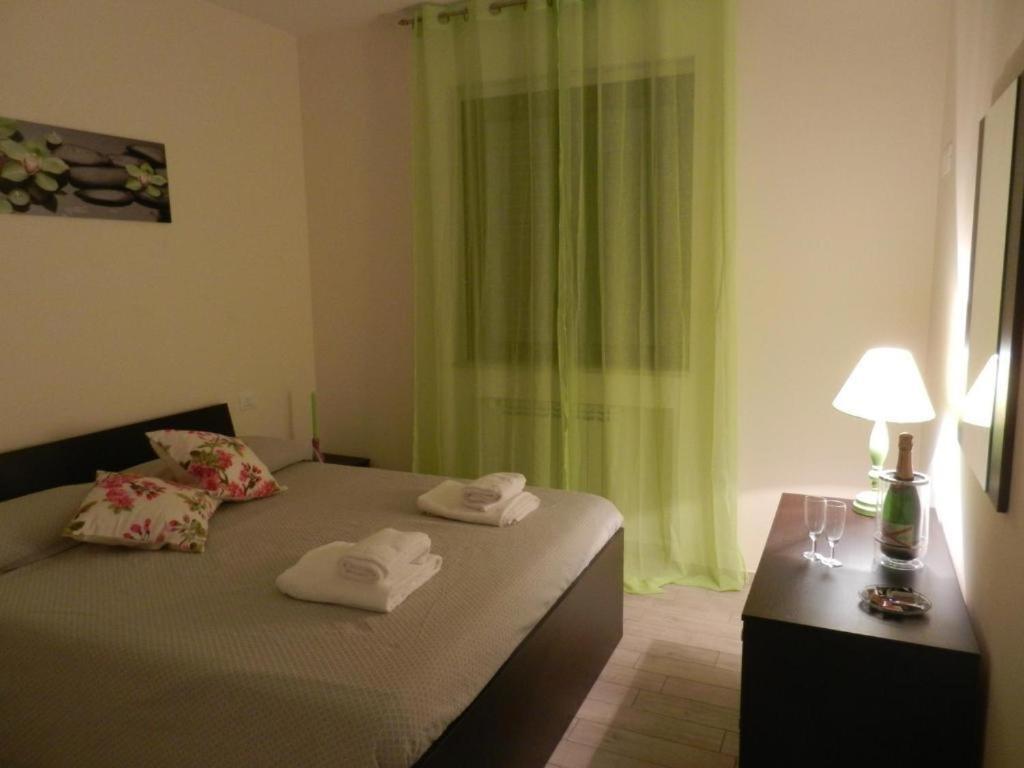 Le Case Del Carmine Con Giardino E Parcheggio A Tropea Eksteriør billede