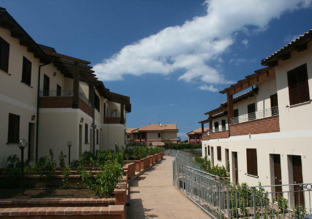 Le Case Del Carmine Con Giardino E Parcheggio A Tropea Eksteriør billede